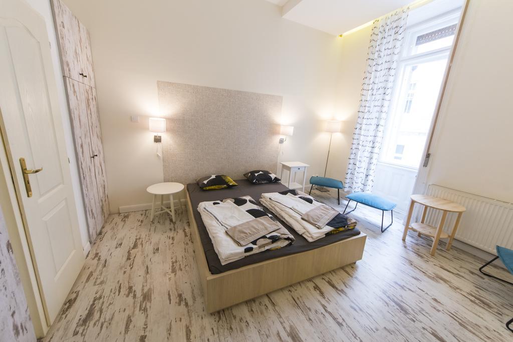 Central 5 Guest House Budapest Esterno foto